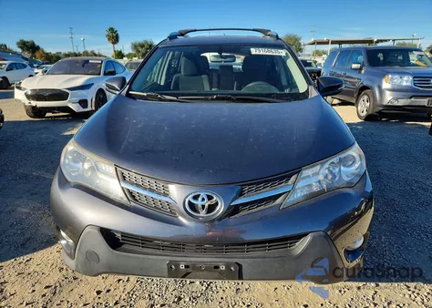 2015 Toyota Rav4 Xle from USA, damaged, VIN JTMRFREV6FD140022